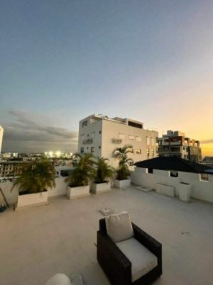 Beautiful penthouse for sale or rent in Ensanche Naco, Santo Domingo.   Santo domingo
