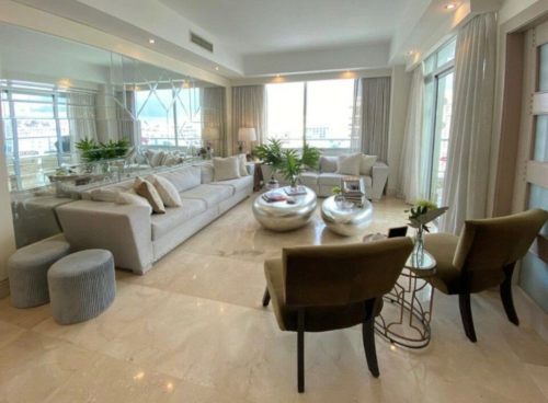 Luxurious apartment for sale in Piantini, Santo Domingo. 
