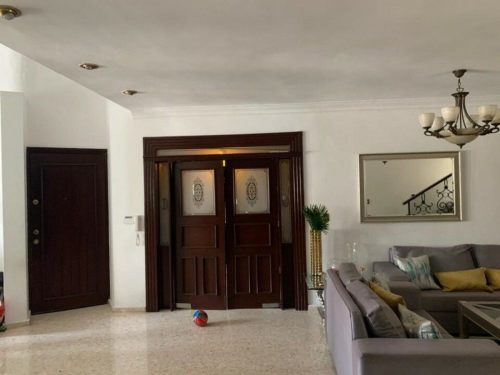 Spacious Penthouse for sale or rent in Renacimiento, Santo Domingo.